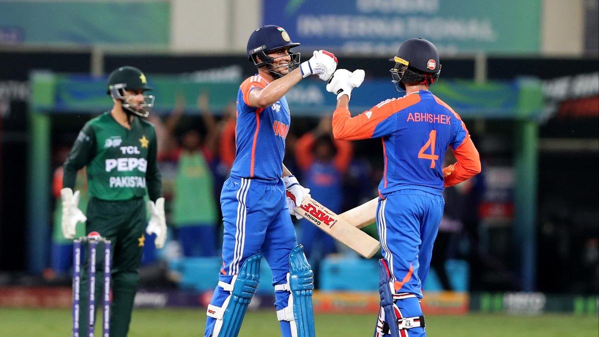 India Outmaneuvers Pakistan in Asia Cup 2025 Super Fours Clash"