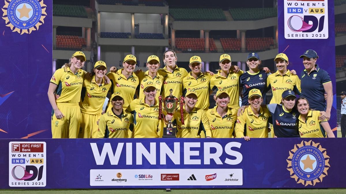 Australia Triumphs Over India: Clinches Series in Thrilling 3rd ODI Showdown