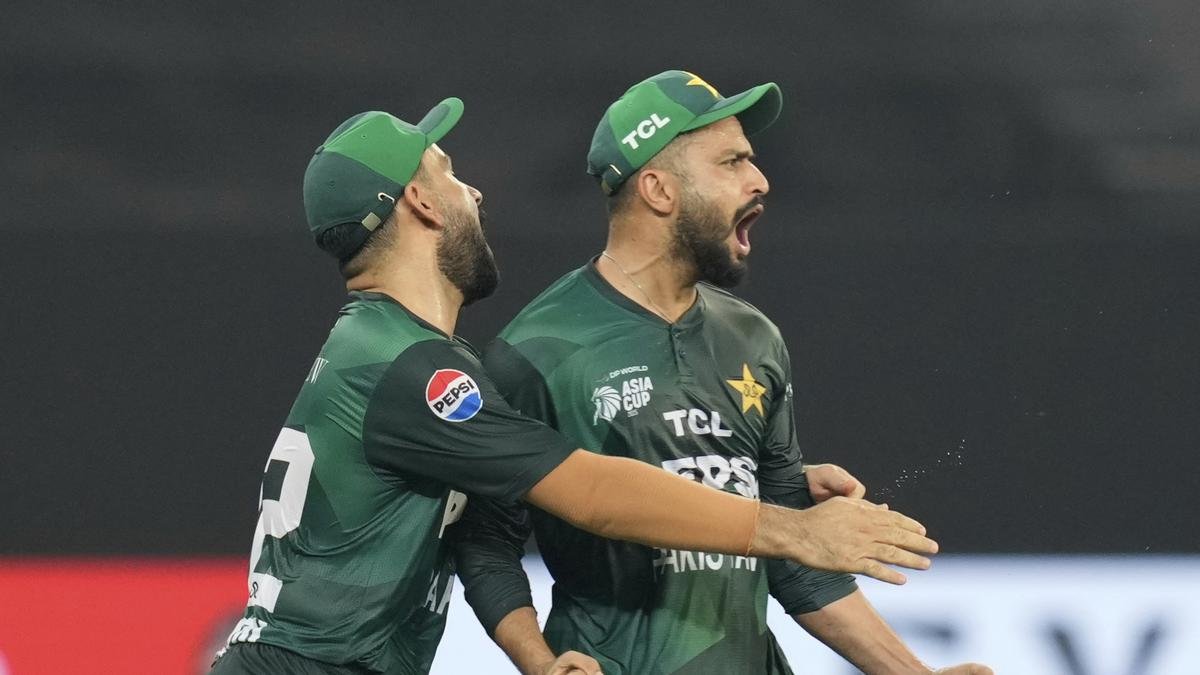 Pakistan Overcomes UAE to Secure Spot in Super 4s Amidst Turmoil