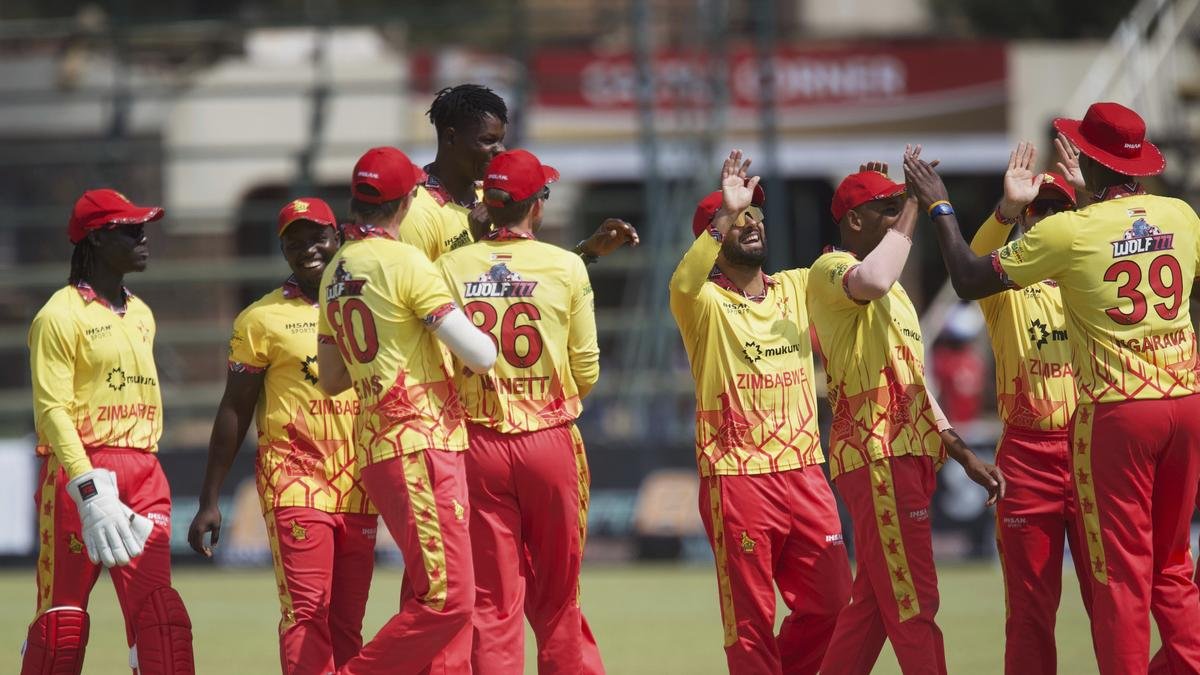 Zimbabwe Secures Victory with Dominant Bowling in Second T20I Against Sri Lanka