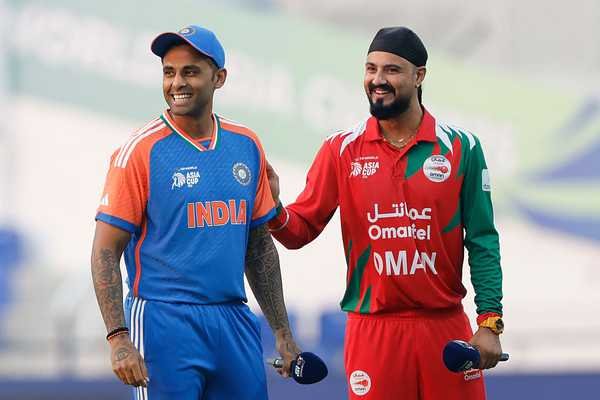 India's Cricket Training: Uniting Test Giants and Rising Stars