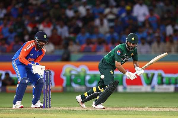 Hesson Breaks Down Pakistan's Surprising Batting Strategy: Hopes vs. Outcomes