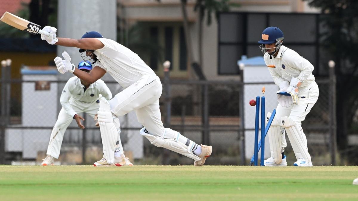 Tamil Nadu Struggles with the Bat as Jharkhand Dominates Day 3