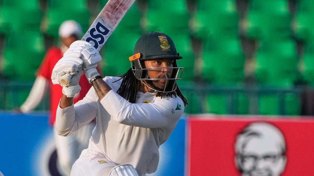 Pakistan Dominates with 109-Run Lead as South Africa Stumbles for 269 in Test Opener