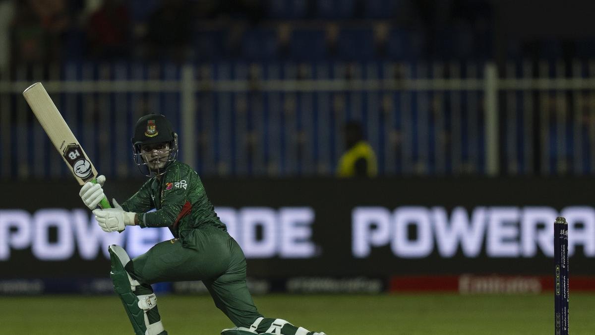 Colombo Showdown: Pakistan and Bangladesh Target Triumphant World Cup Debuts