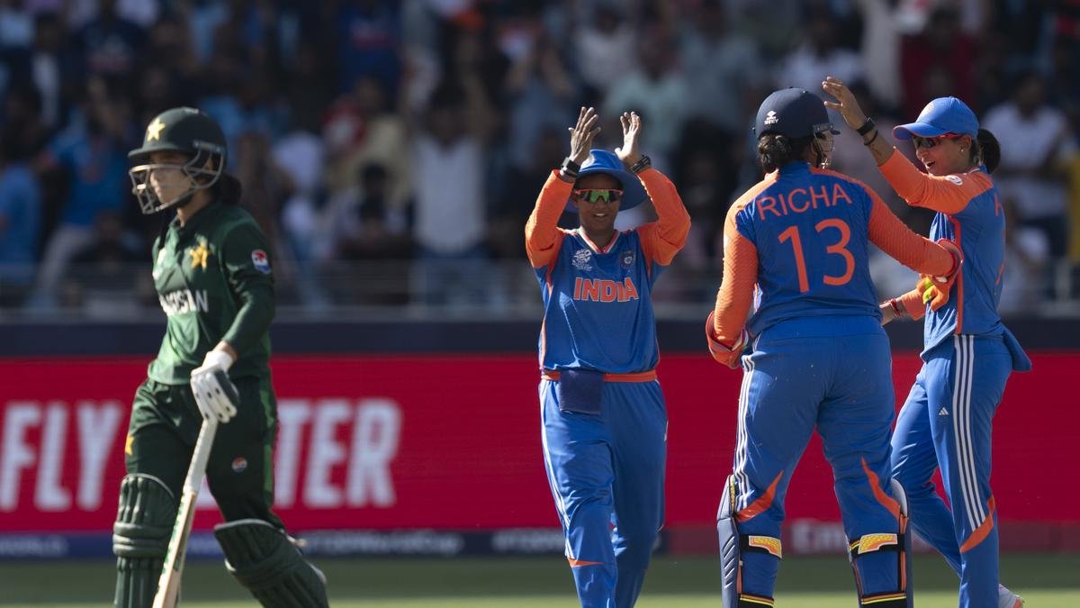 India Upholds No-Handshake Tradition in 2025 Women's ODI World Cup Against Pakistan