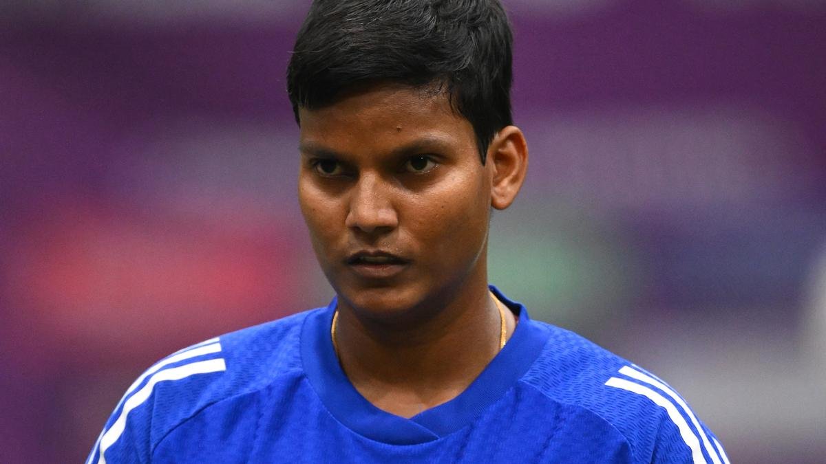 India and England Set Sights on Overcoming Batting Hurdles in Crucial 2025 Women's World Cup Clash