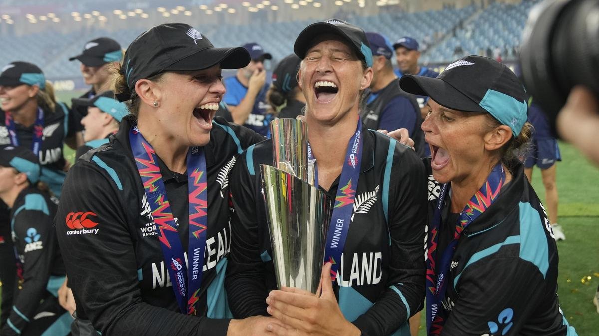 New Zealand Women's ODI World Cup: Embracing a New Dawn Beyond Devine with Coach Sawyer