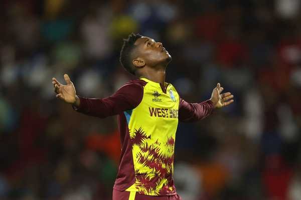 Strategic Curveball: Rishad Benched, Akeal Taken Aback in Super Over Showdown