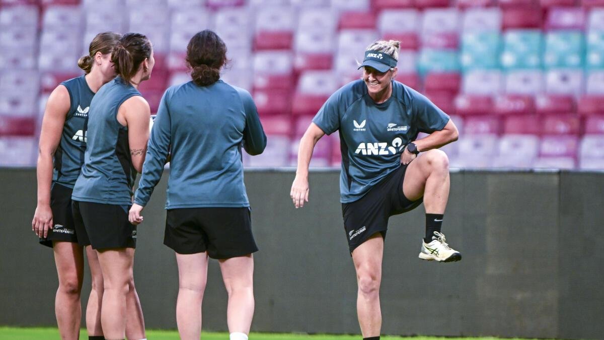 Devine Backs India Amidst Pressure in 2025 Women's Cricket World Cup Clash