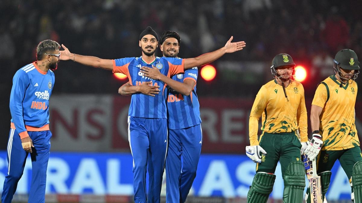 Indian Bowlers Star in Dominant Victory to Seize Series Lead Against South Africa