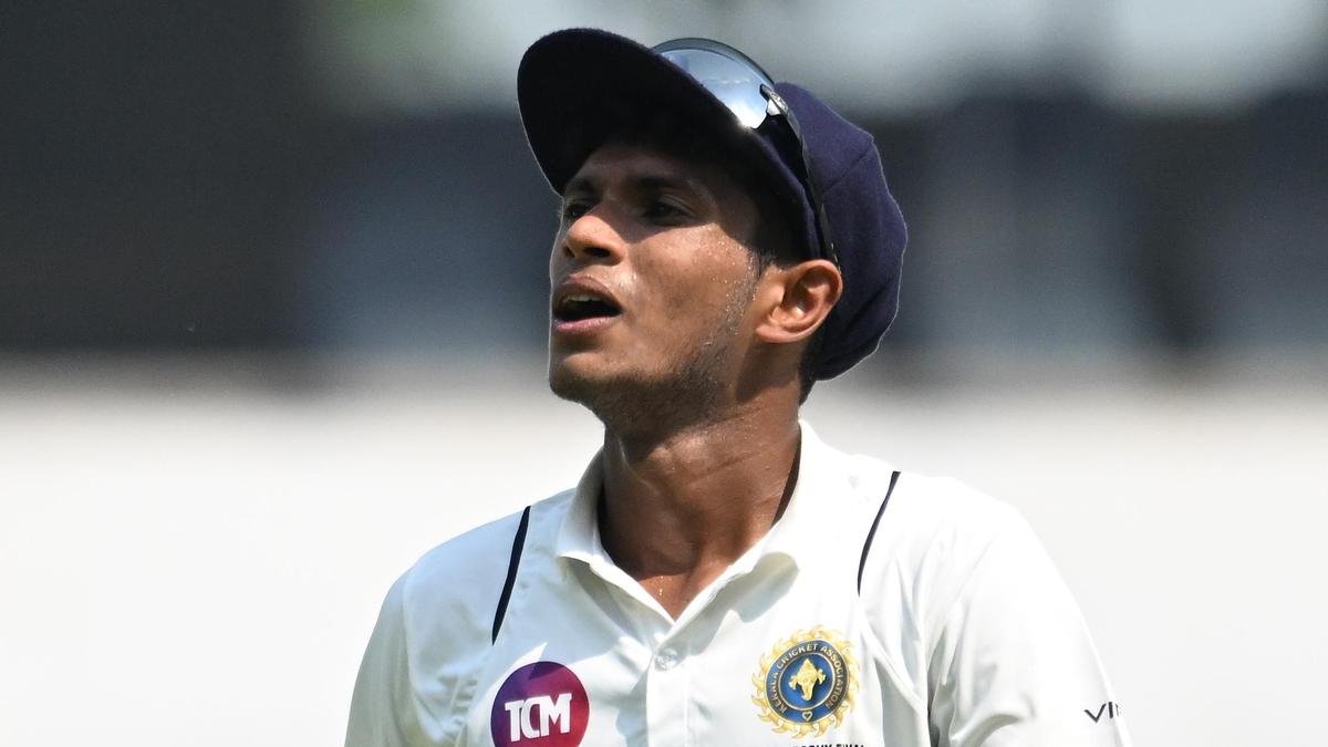 Kerala Prodigy Eden Apple Tom Faces Challenges in Vijay Hazare Trophy Quest