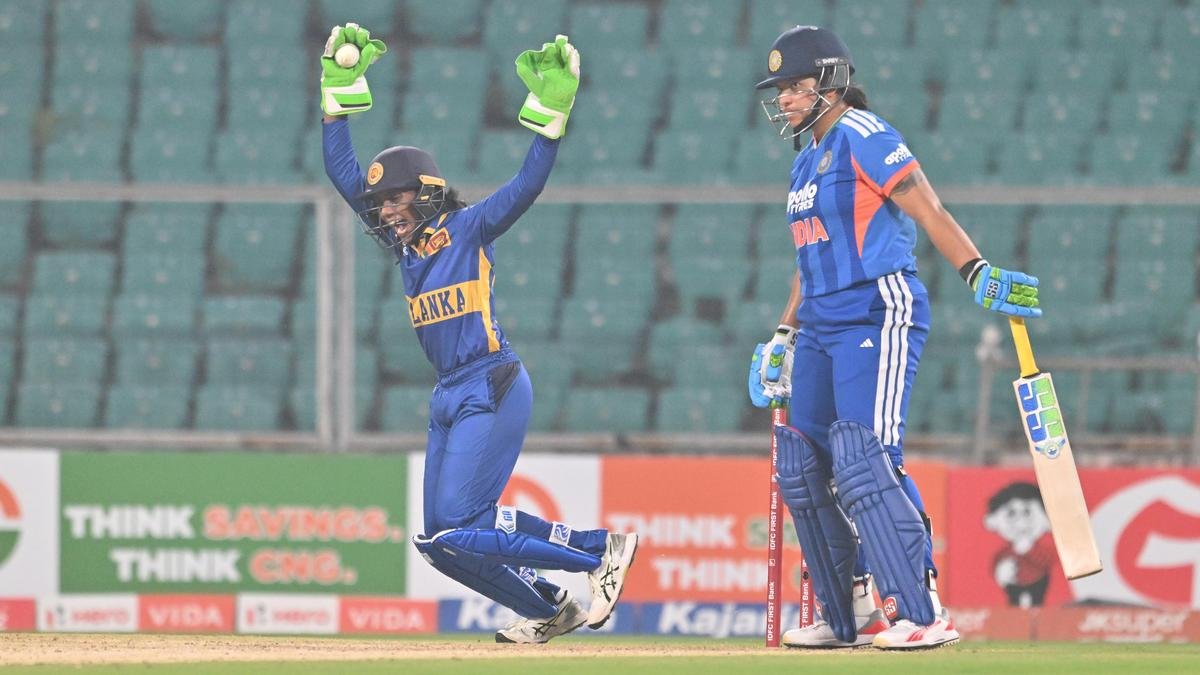 Sri Lanka Pursues 176 in Crucial 5th T20I Showdown Against India – Live Updates