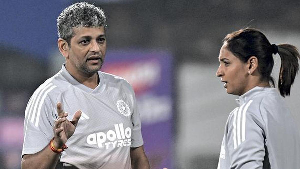 Coach Muzumdar Targets India's All-Round Excellence in Key T20I Battle with Sri Lanka