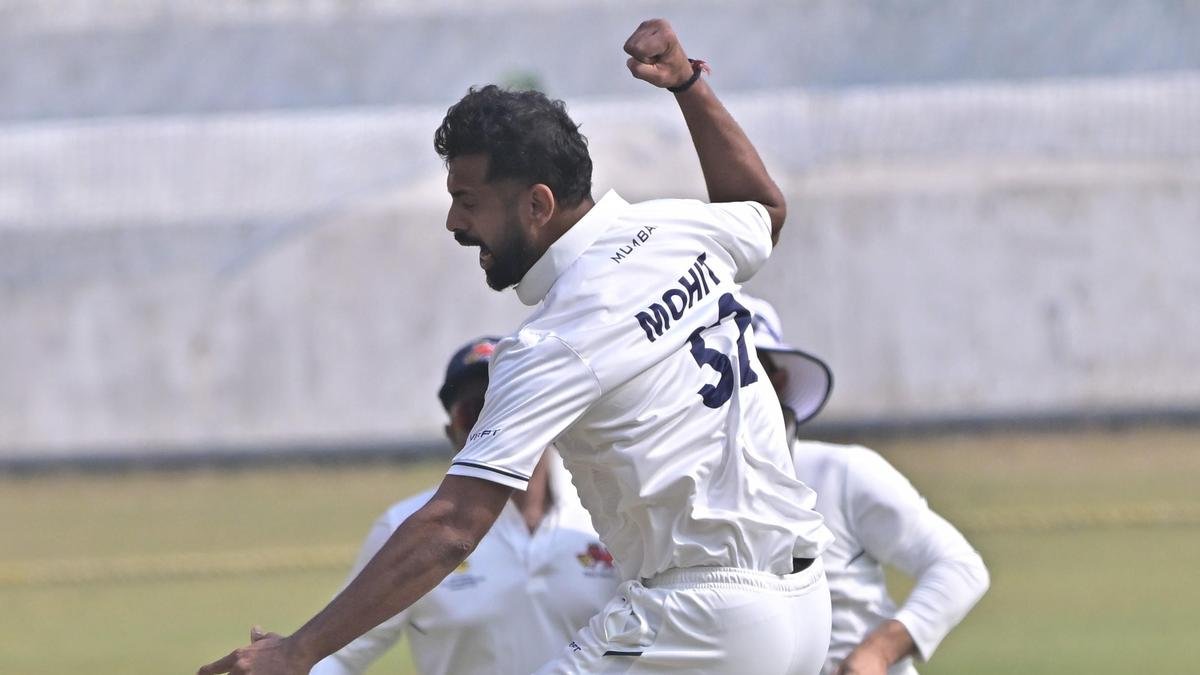 Avasthi's Five-Wicket Haul Outshines Sangwan's Century in MUM vs DEL Showdown